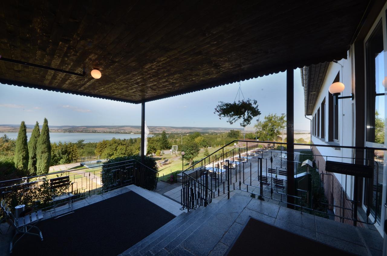 Land-Gut-Hotel Barbarossa Kelbra Exterior photo