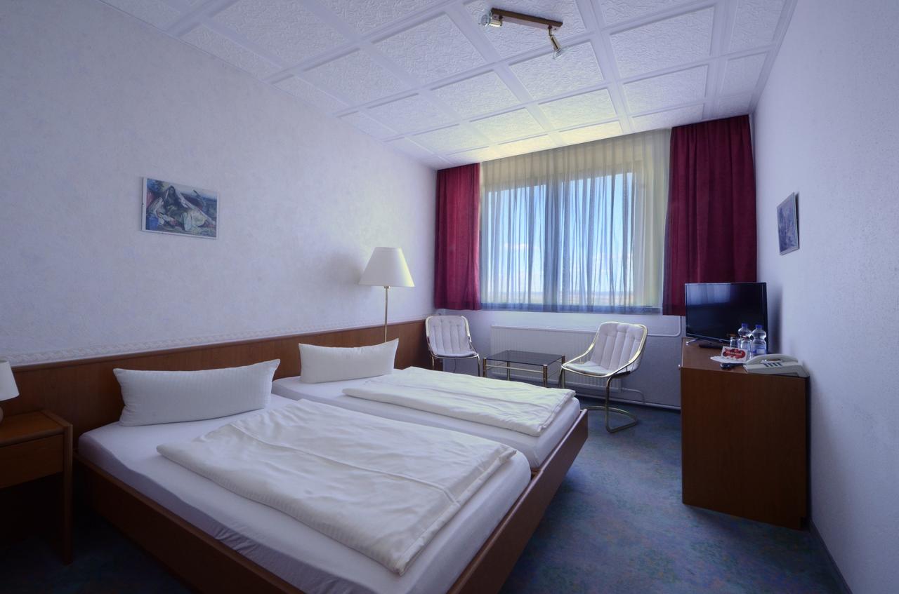Land-Gut-Hotel Barbarossa Kelbra Exterior photo