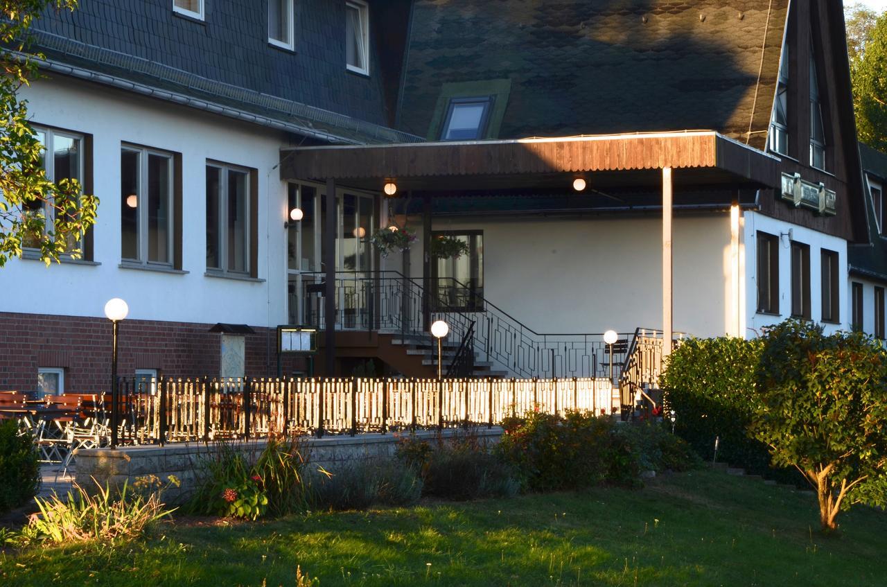 Land-Gut-Hotel Barbarossa Kelbra Exterior photo