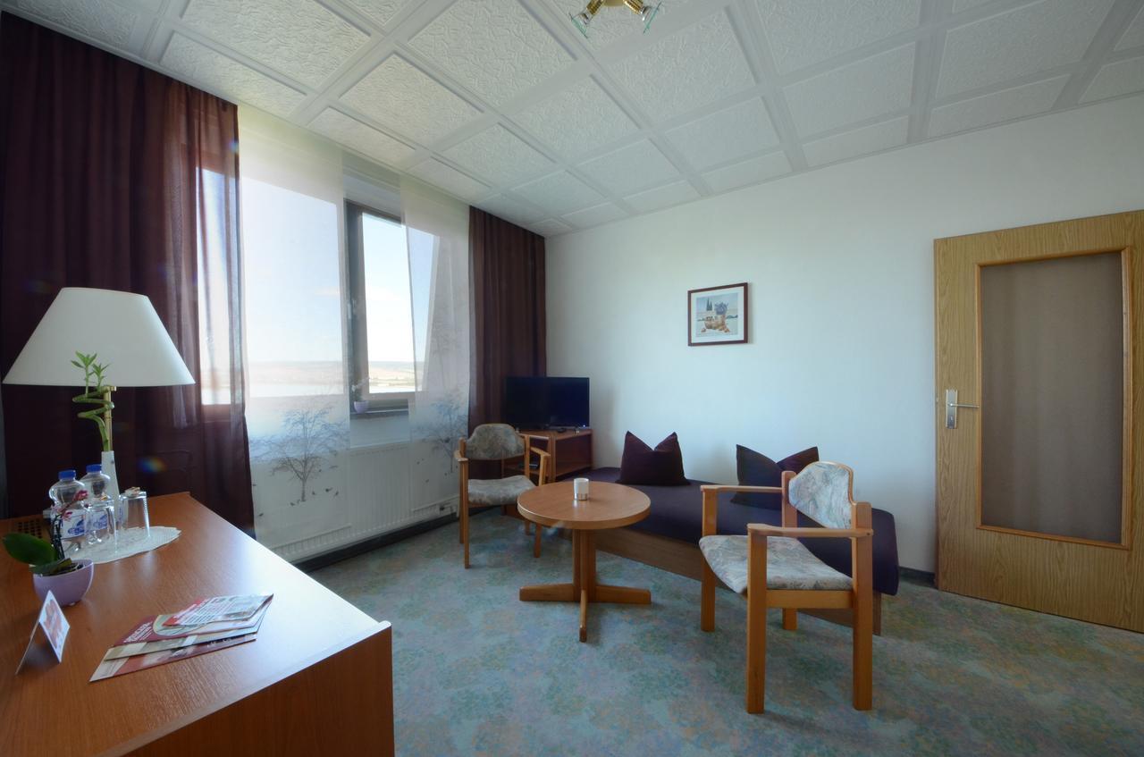 Land-Gut-Hotel Barbarossa Kelbra Exterior photo