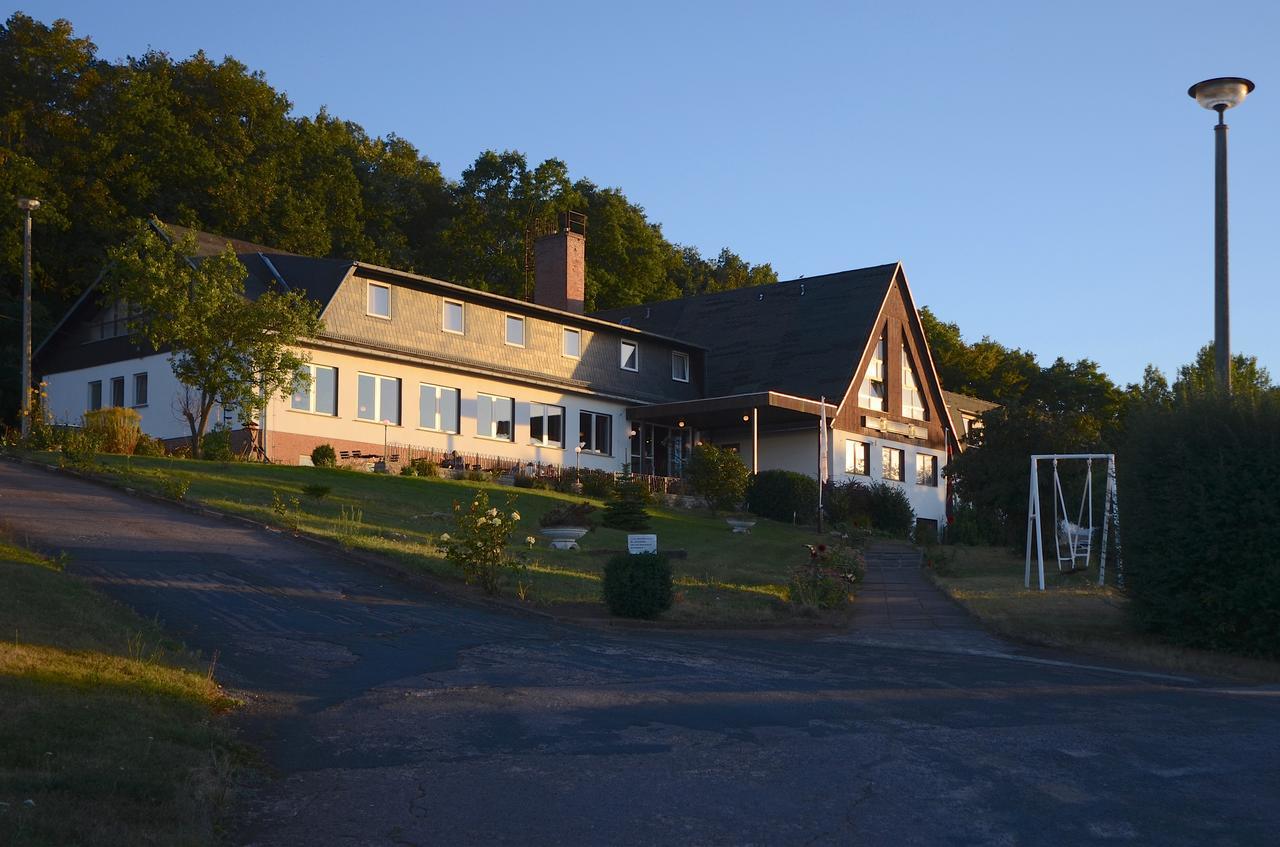 Land-Gut-Hotel Barbarossa Kelbra Exterior photo